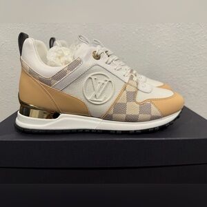 *AUTHENTIC* Louis Vuitton Women's Run Away Sneaker
